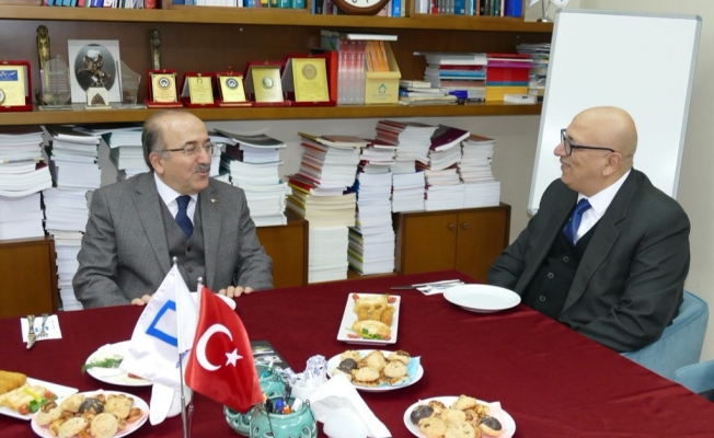Başkan Gümrükçüoğlu, mimarlarla görüş alışverişinde bulundu
