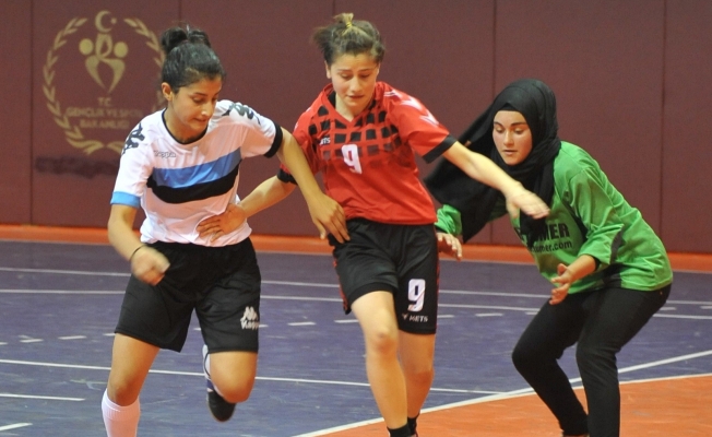 Trabzon’da öğrenciler spora büyük ilgi gösteriyor