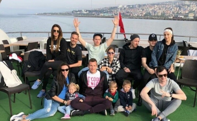 Trabzonspor'un yabancılarının teknede horon keyfi