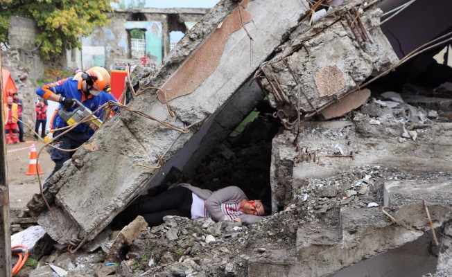 Trabzon’da UMKE’den deprem ve kimyasal saldırı tatbikatı