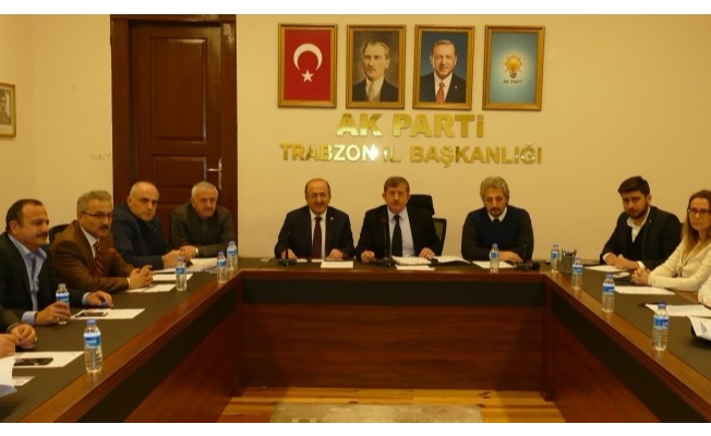Başkan Gümrükçüoğlu AK Parti İl Yönetimi ile buluştu