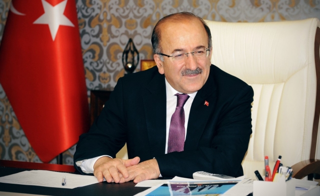 Başkan Gümrükçüoğlu meslektaşlarının tıp bayramını kutladı