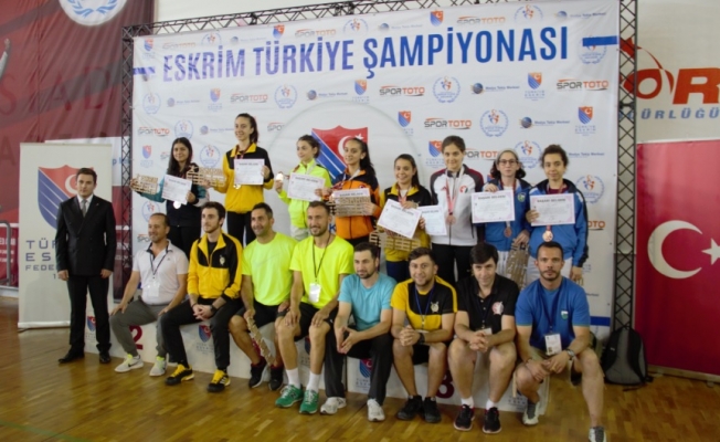 Eskrim Türkiye şampiyonası için Trabzon’a akın ettiler
