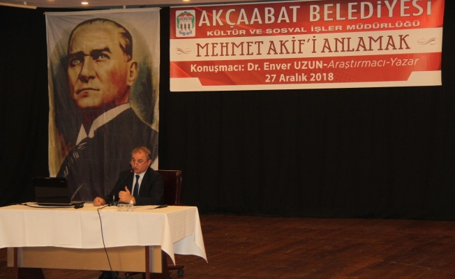 82.Yıldönümünde Mehmet Akif Ersoy Akçaaba'ta anıldı