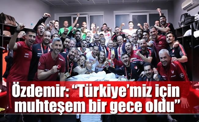 Nihat Özdemir: "Türkiye'miz için muhteşem bir gece oldu"