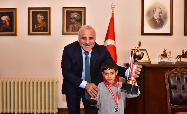 Başkan Zorluoğlu, santranç Türkiye 2.sini ağırladı