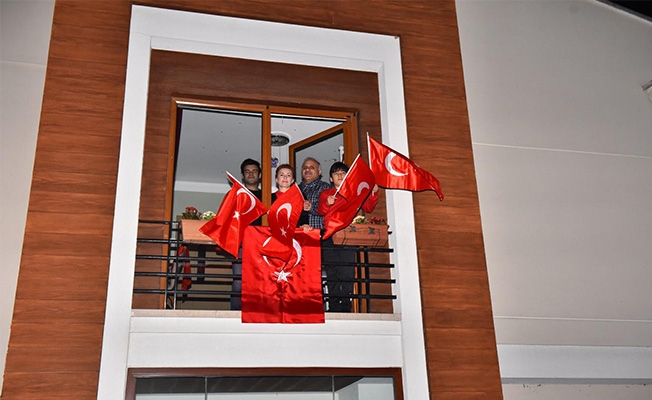 Trabzon Tek Yürek İstiklal Marşı’nı Okudu