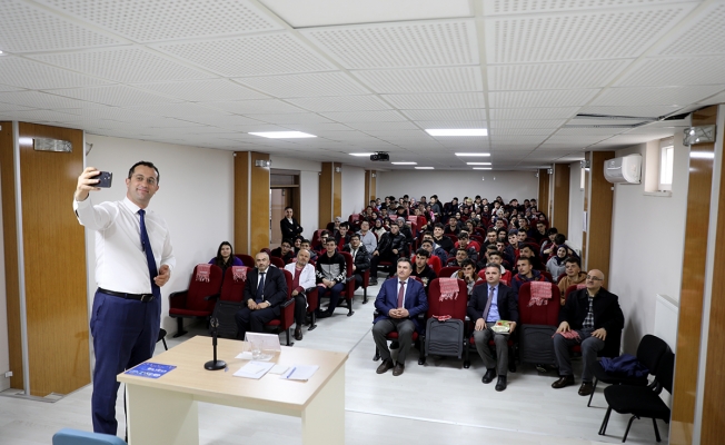 Zaman, Bilinçli Ve Farkındalık Sahibi Bireylerin Zamanıdır