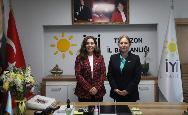 CHP’den İyi Parti’ye Hayırlı Olsun Ziyareti CHP’den İyi Parti’ye Hayırlı Olsun Ziyareti