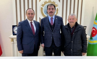 Belediye Başkan aday adayı olan Savaş AYVAZ Akçaabat Ziraat Odası Başkanlığına ziyarette bulundu.