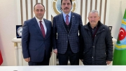 Belediye Başkan aday adayı olan Savaş AYVAZ Akçaabat Ziraat Odası Başkanlığına ziyarette bulundu.